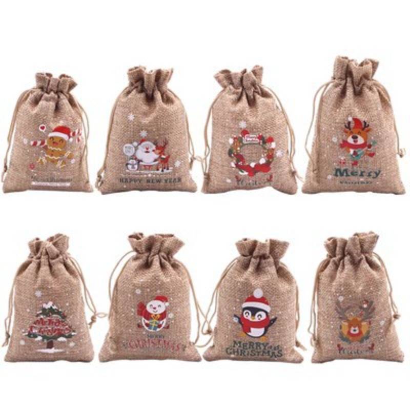 Канапени коледни торбички